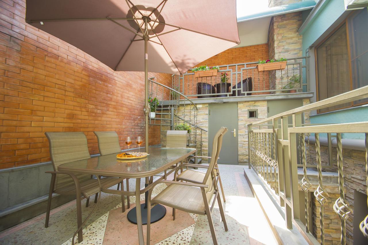 Stay Boutique Hotel Tbilisi Bagian luar foto